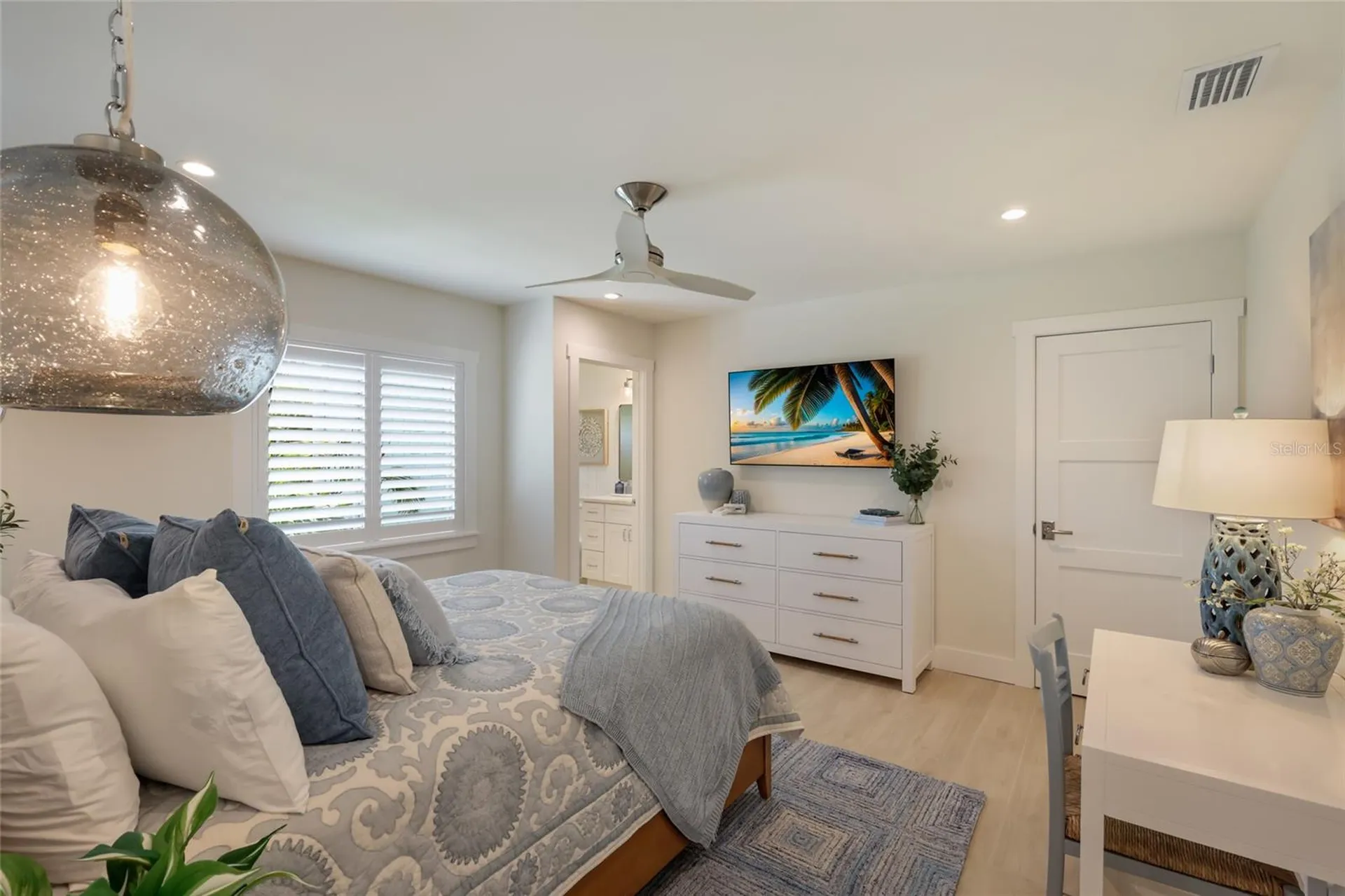 6401 Marina Drive Holmes Beach FL 34217