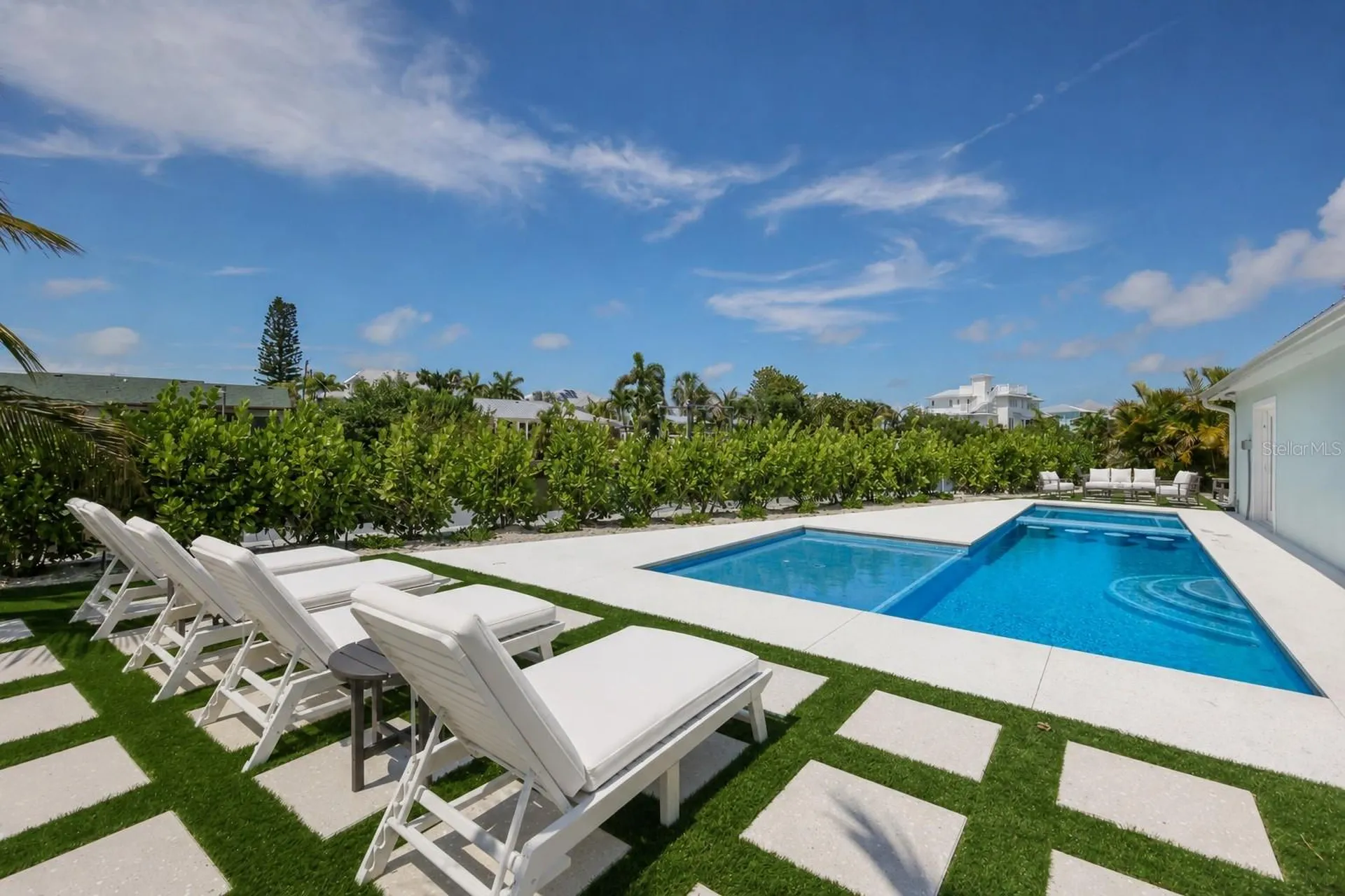 6401 Marina Drive Holmes Beach FL 34217