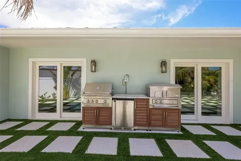 6401 Marina Drive Holmes Beach FL 34217