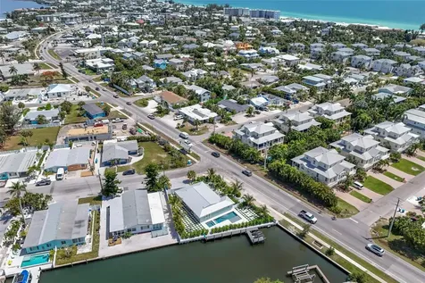 6401 Marina Drive Holmes Beach FL 34217
