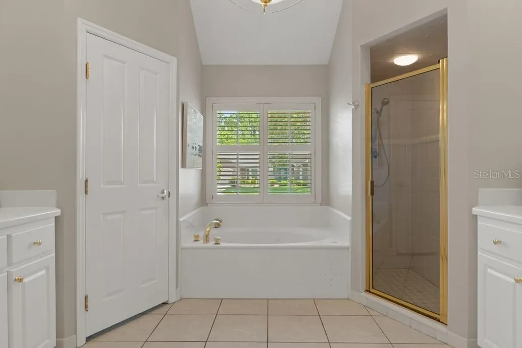 31 Lake Diamond Boulevard Ocala FL 34472