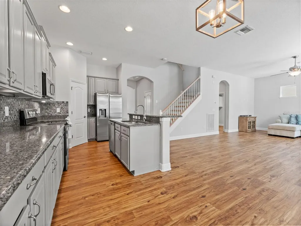 7606 S Sparkman Street Tampa FL 33616