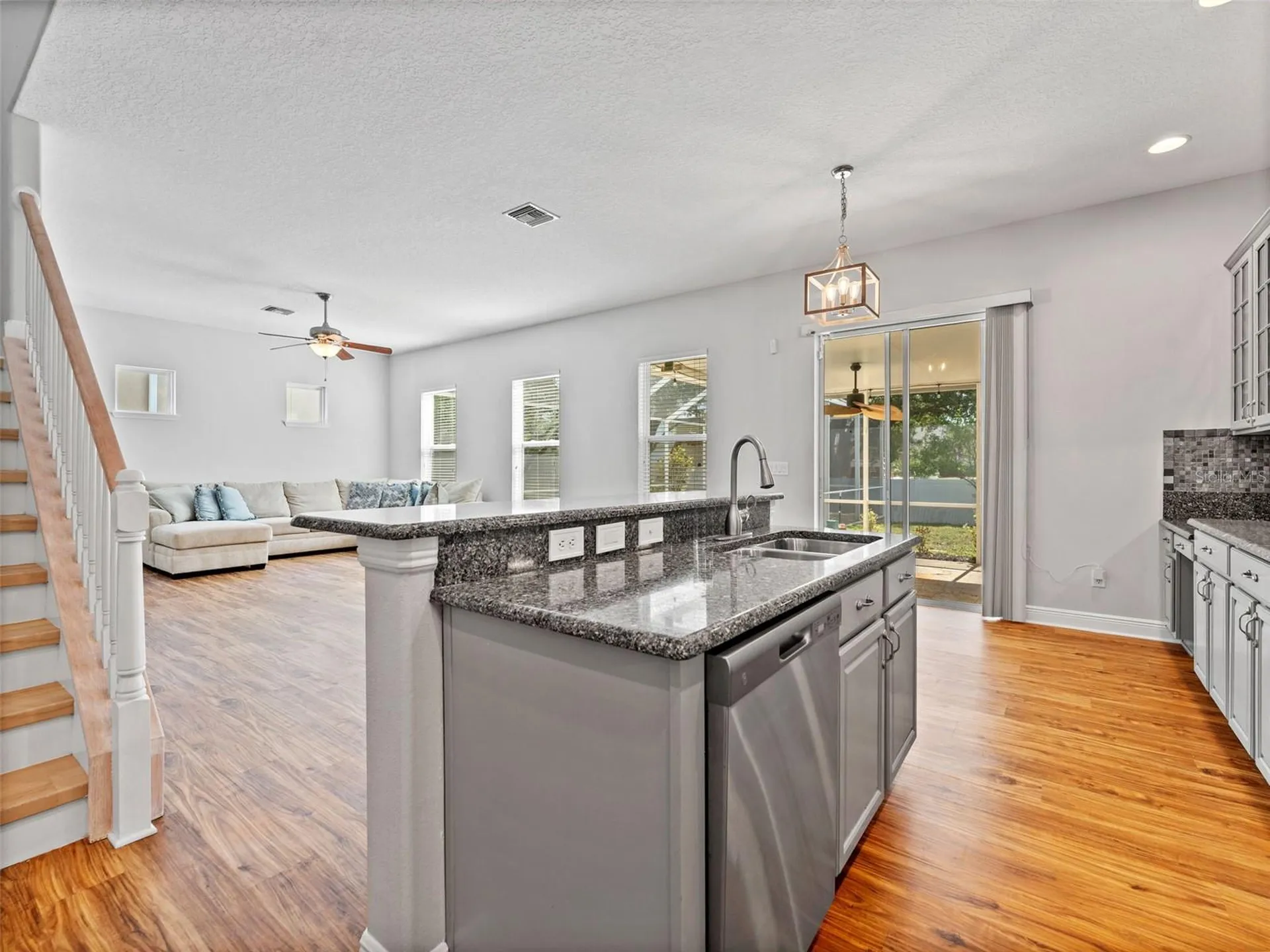 7606 S Sparkman Street Tampa FL 33616