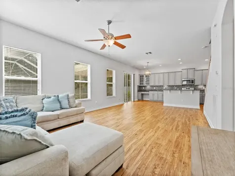 7606 S Sparkman Street Tampa FL 33616