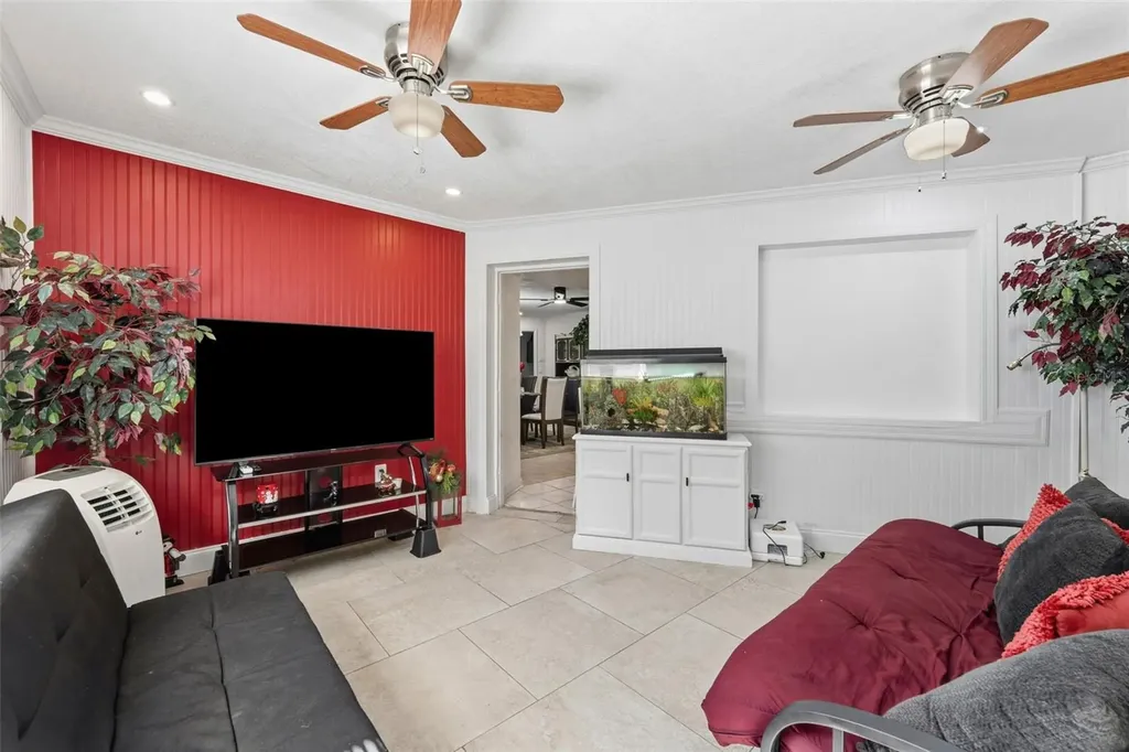 2401 26th Avenue S St Petersburg FL 33712