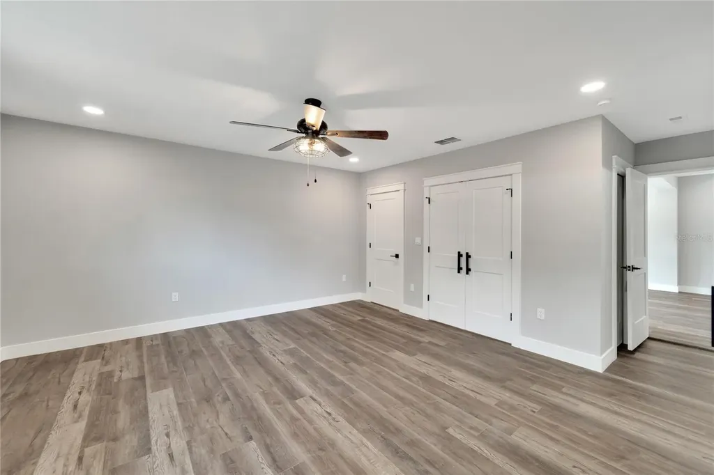 304 Orangewood Avenue Clearwater FL 33755