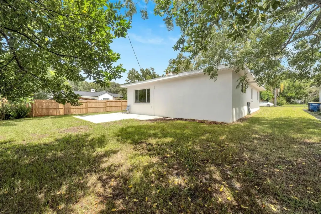 304 Orangewood Avenue Clearwater FL 33755