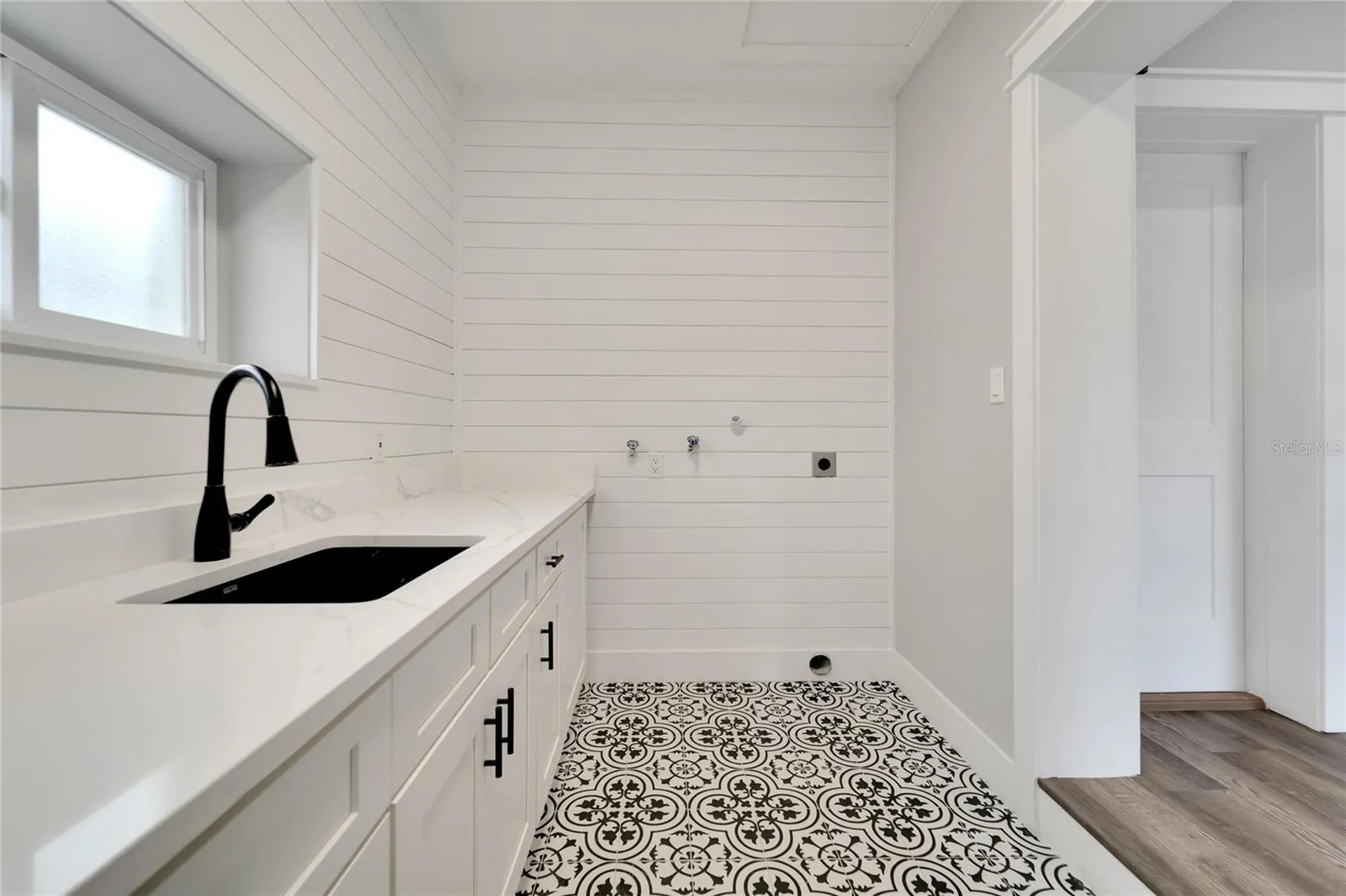 304 Orangewood Avenue Clearwater FL 33755