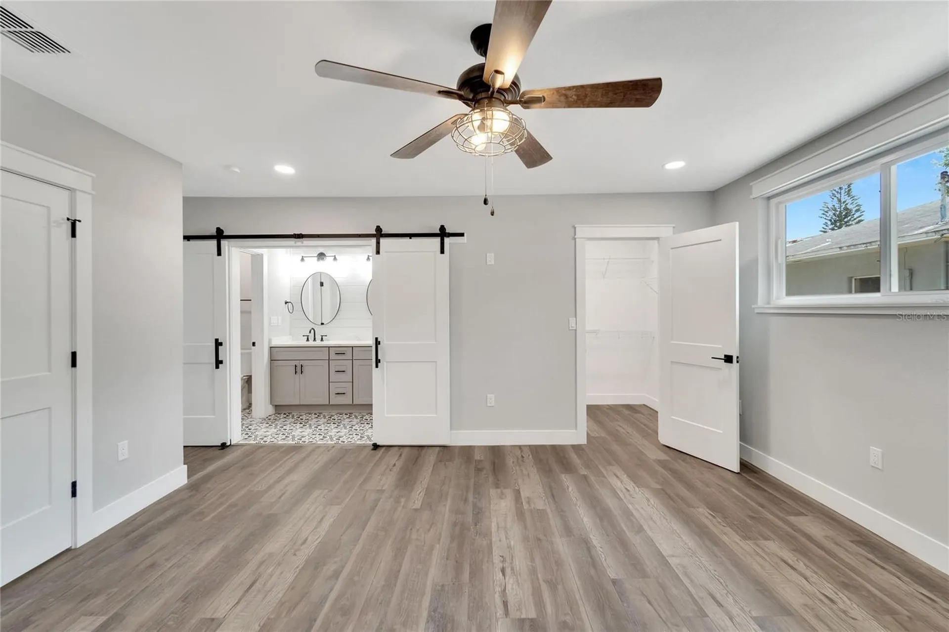 304 Orangewood Avenue Clearwater FL 33755
