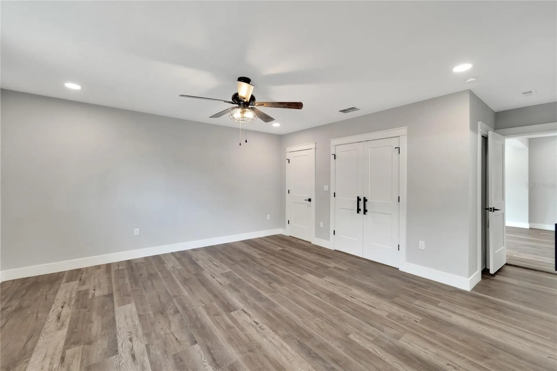 304 Orangewood Avenue Clearwater FL 33755