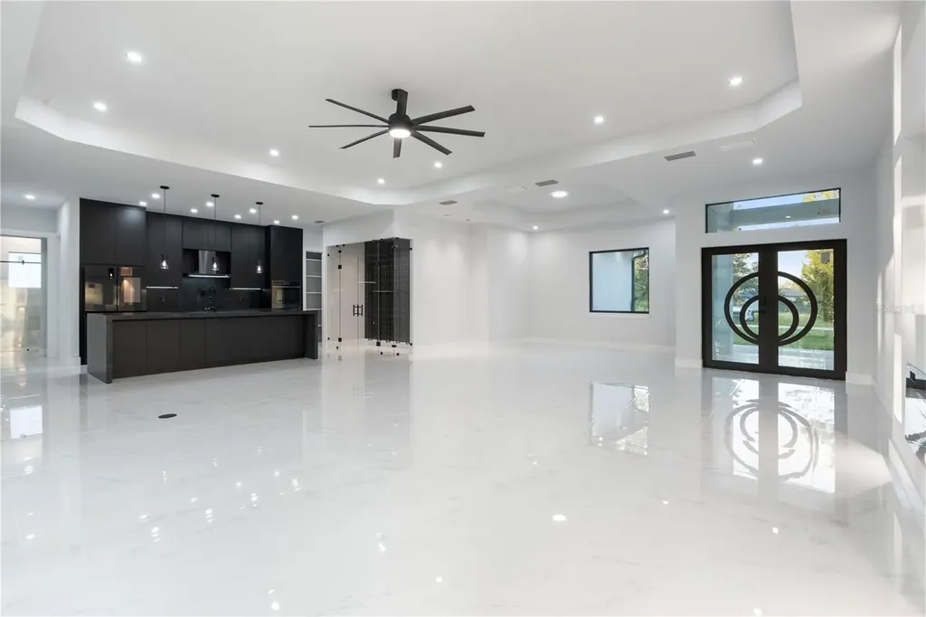 9201 Nightingale Road Weeki Wachee FL 34613