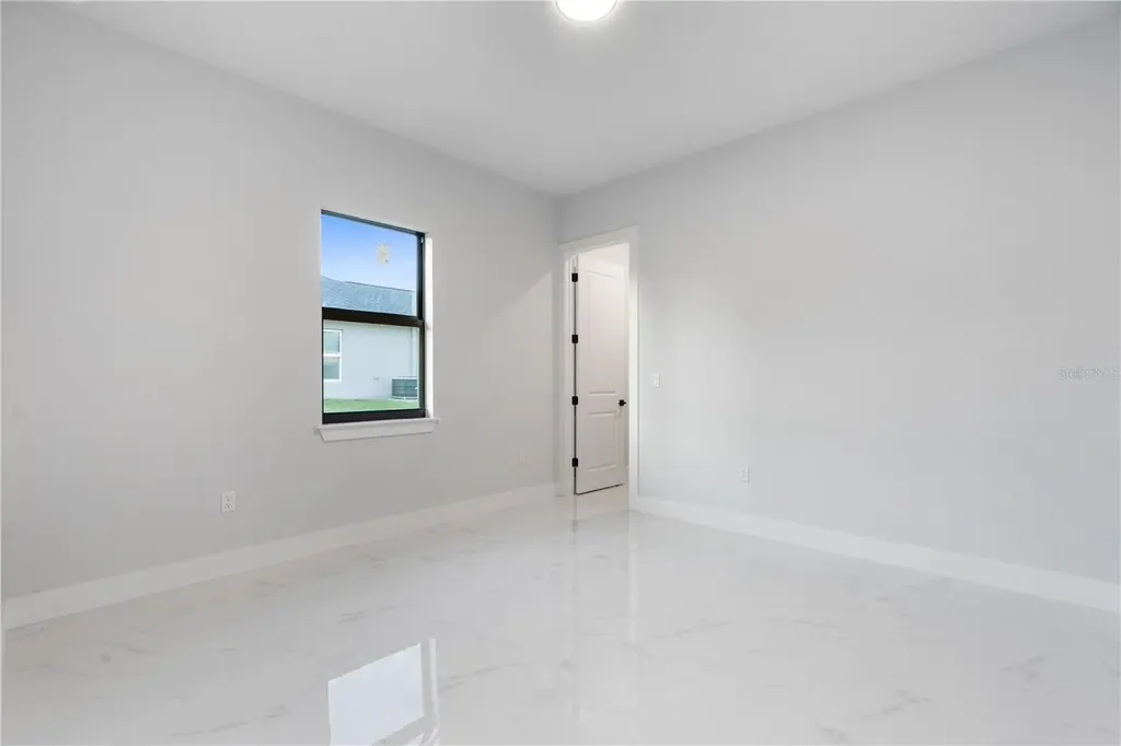 9201 Nightingale Road Weeki Wachee FL 34613