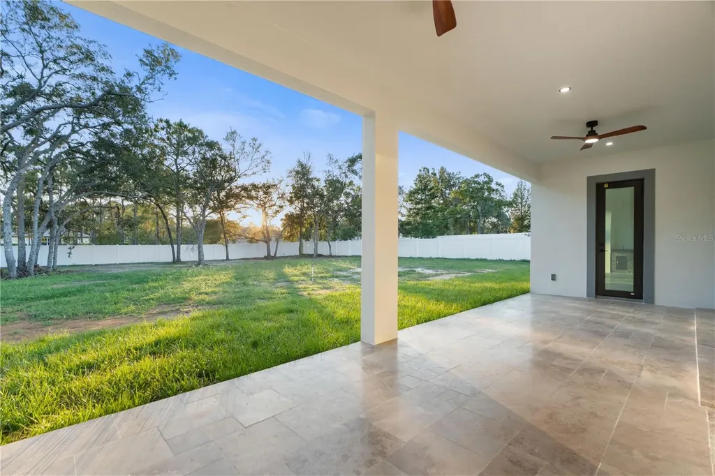 9201 Nightingale Road Weeki Wachee FL 34613