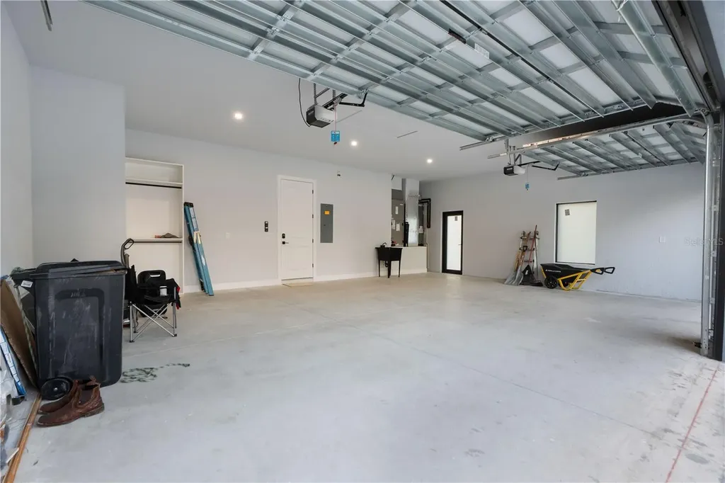 9201 Nightingale Road Weeki Wachee FL 34613