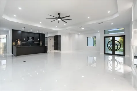 9201 Nightingale Road Weeki Wachee FL 34613