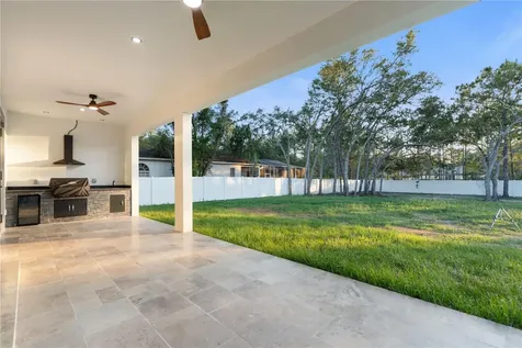 9201 Nightingale Road Weeki Wachee FL 34613