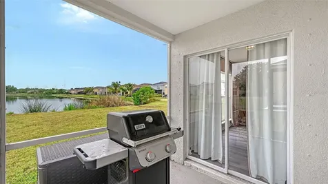 7086 Chatum Light Run Bradenton FL 34212