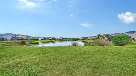 7086 Chatum Light Run Bradenton FL 34212