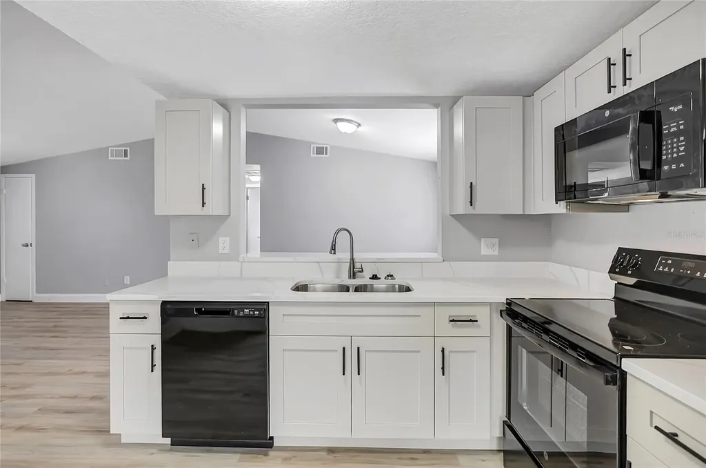 10215 Cutten Green Court Tampa FL 33615