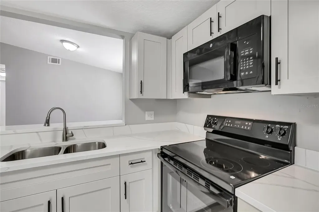 10215 Cutten Green Court Tampa FL 33615