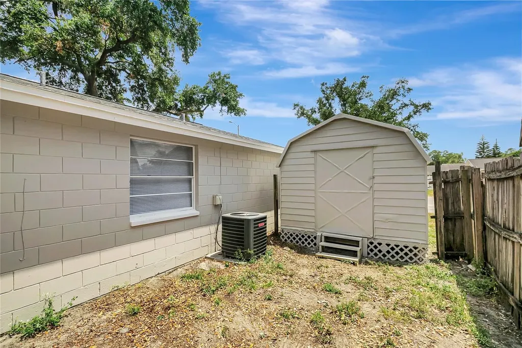 10215 Cutten Green Court Tampa FL 33615