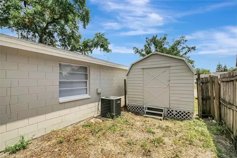 10215 Cutten Green Court Tampa FL 33615