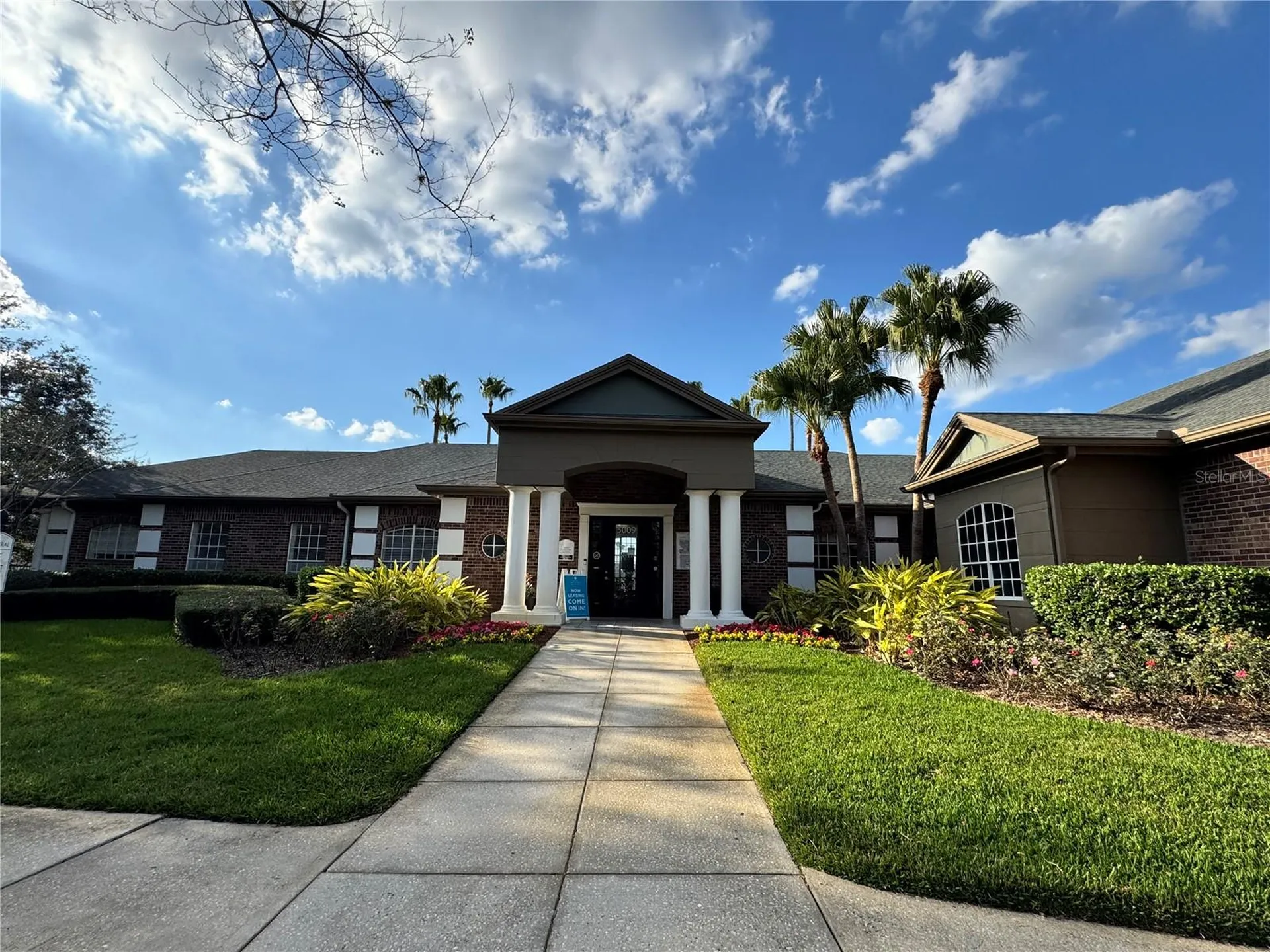 2328 Midtown Terrace Orlando FL 32839