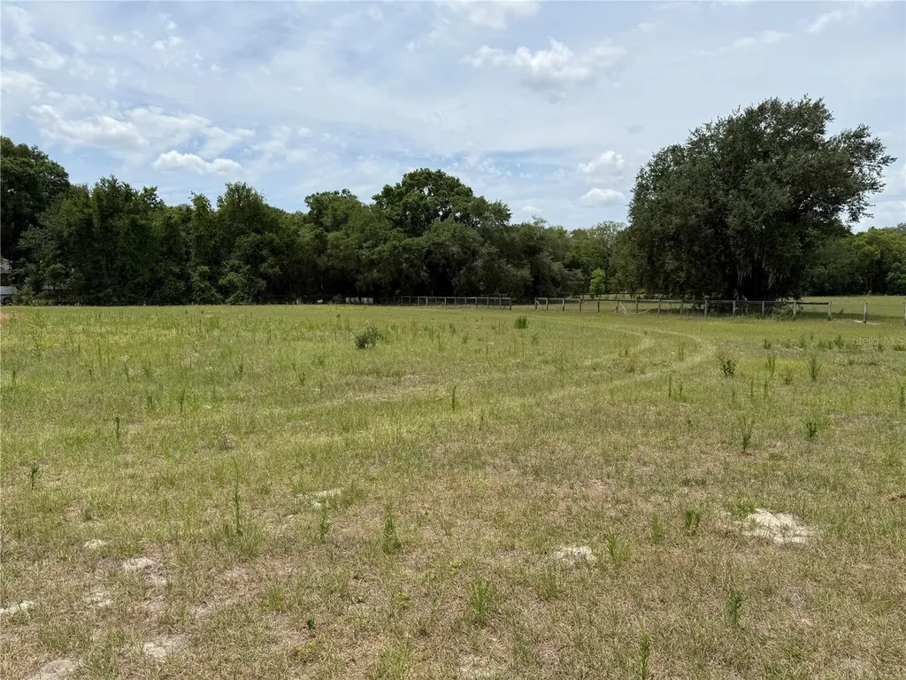 SE Sunset Harbor Road Weirsdale FL 32195