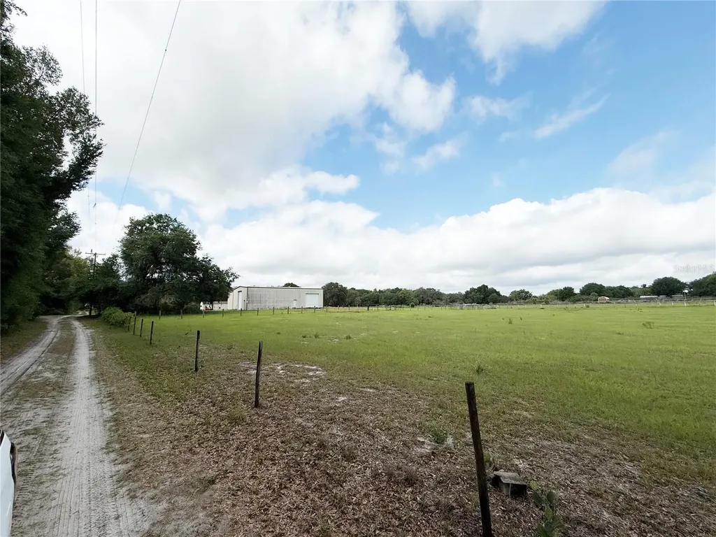 SE Sunset Harbor Road Weirsdale FL 32195