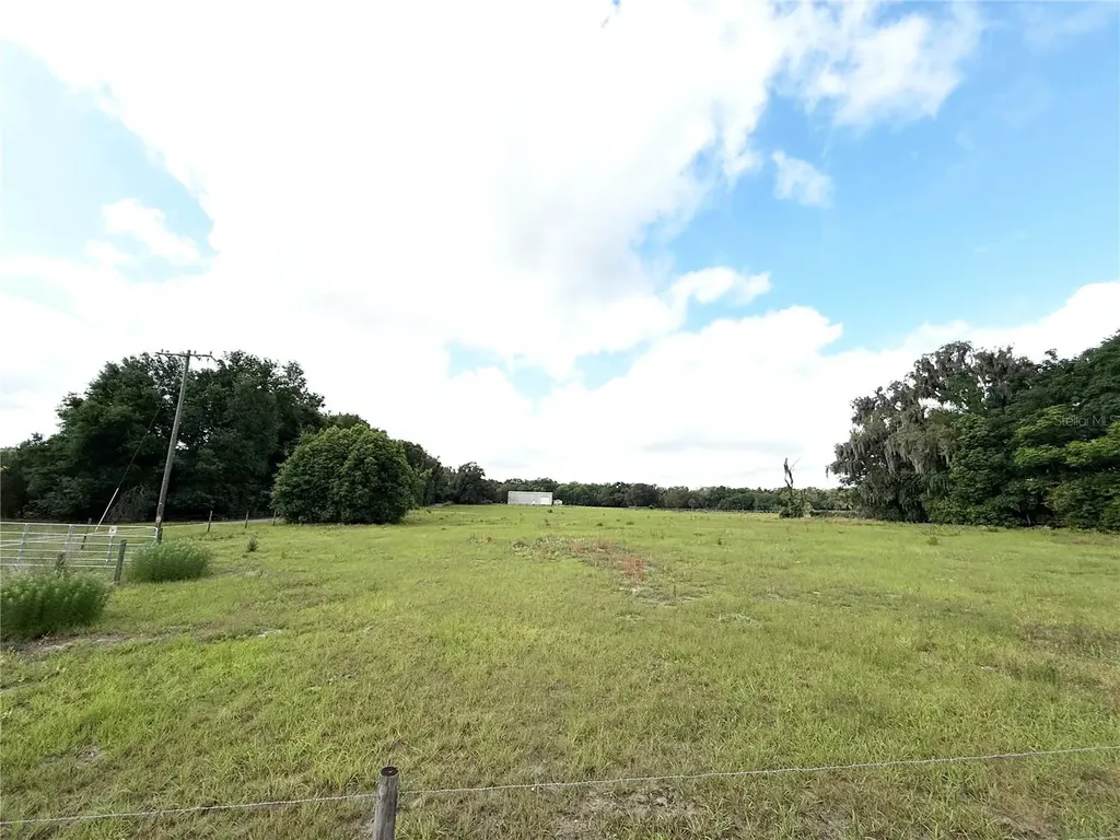 SE Sunset Harbor Road Weirsdale FL 32195