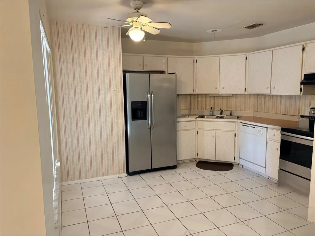 1105 Indian Ridge Trail E Kissimmee FL 34747