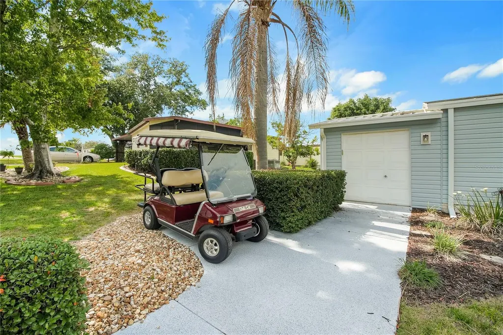 1202 Pompano Lane The Villages FL 32159