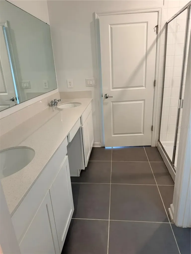 926 Jackson Avenue Davenport FL 33837