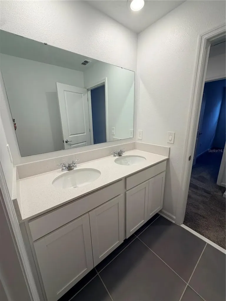 926 Jackson Avenue Davenport FL 33837
