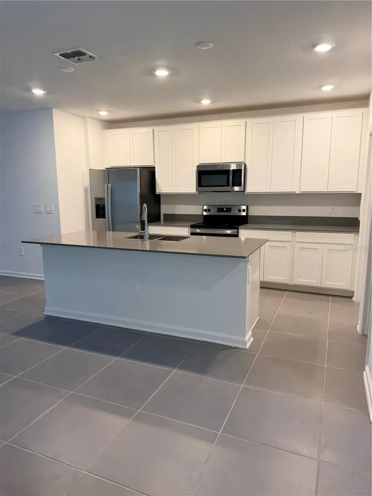 926 Jackson Avenue Davenport FL 33837
