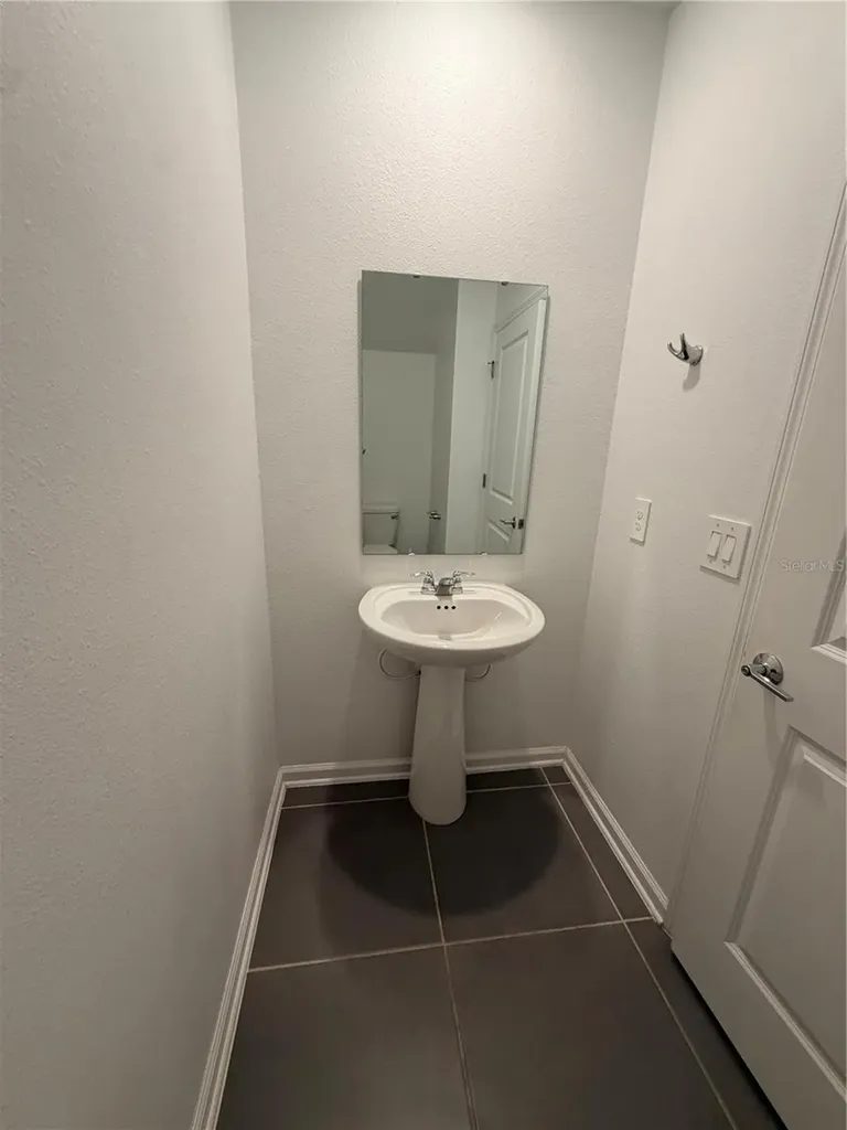 926 Jackson Avenue Davenport FL 33837