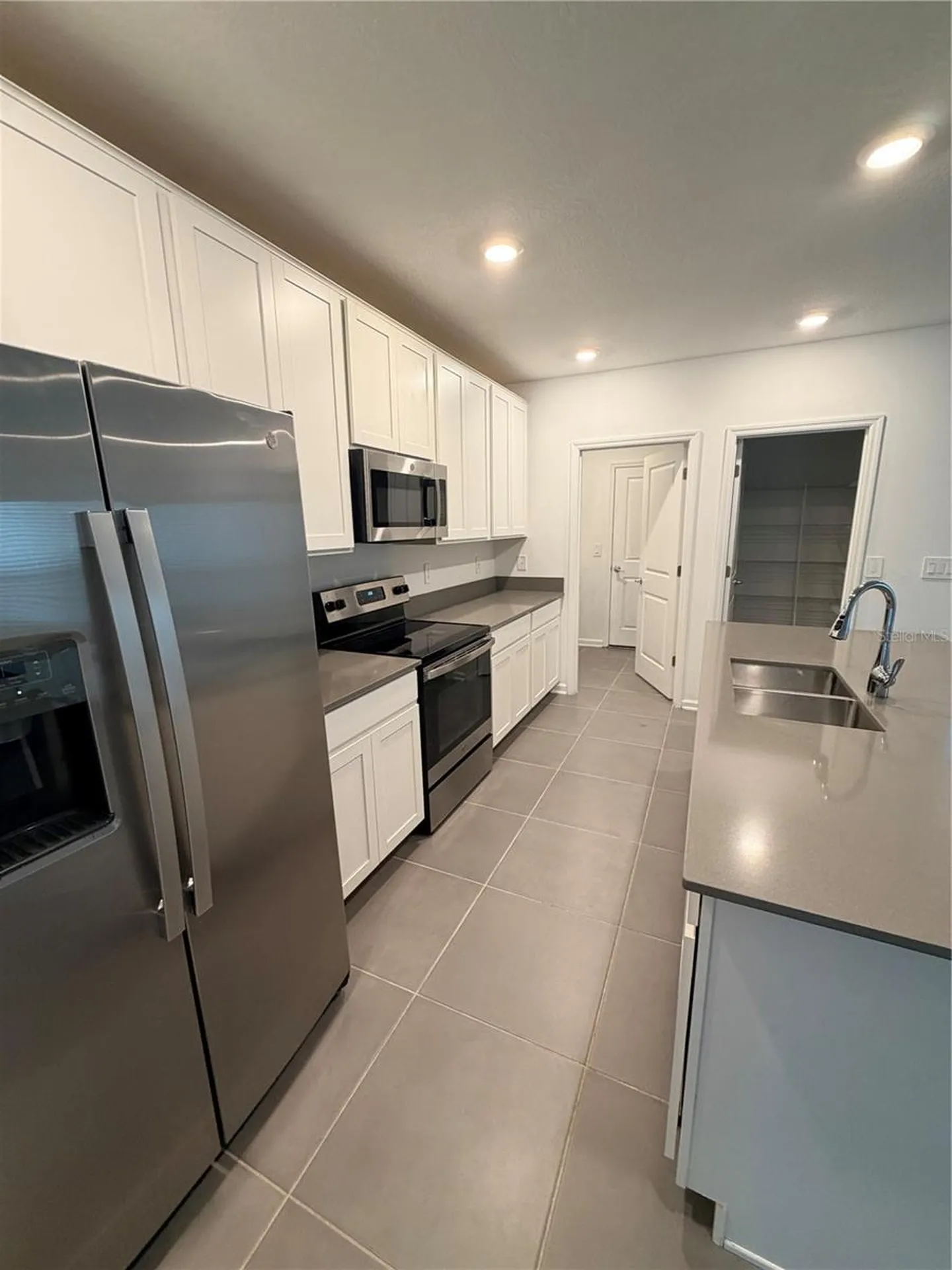 926 Jackson Avenue Davenport FL 33837