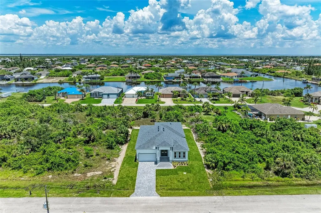 8147 Tracy Circle Port Charlotte FL 33981