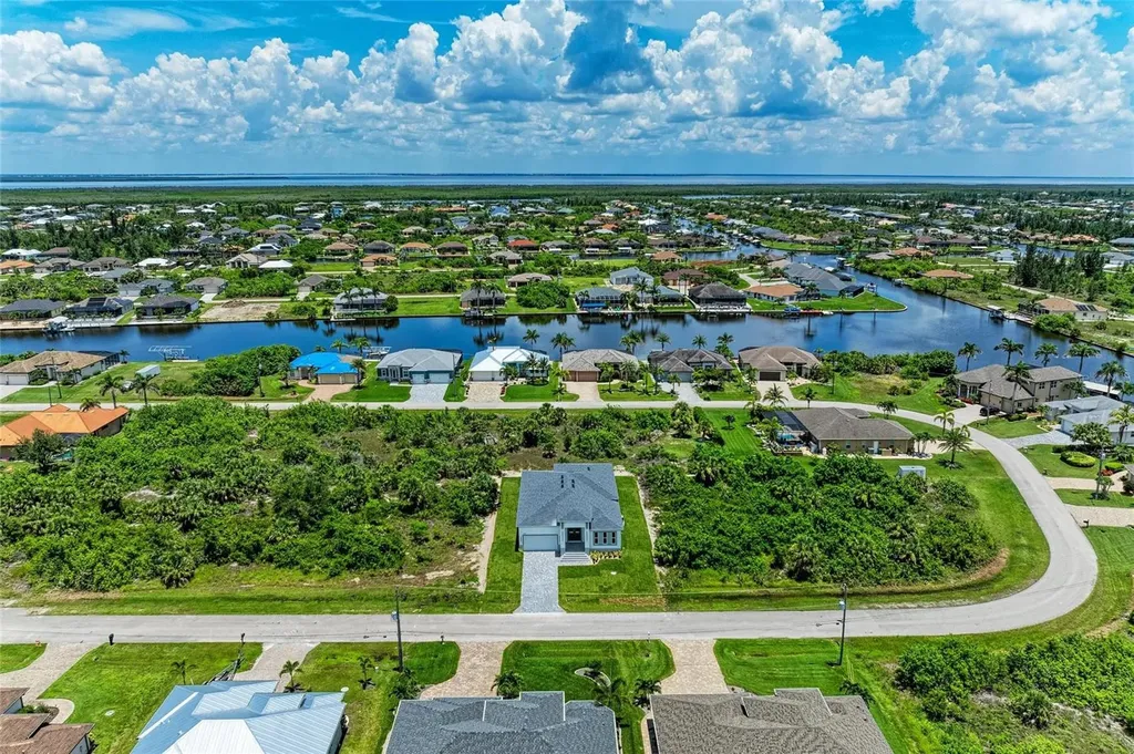 8147 Tracy Circle Port Charlotte FL 33981