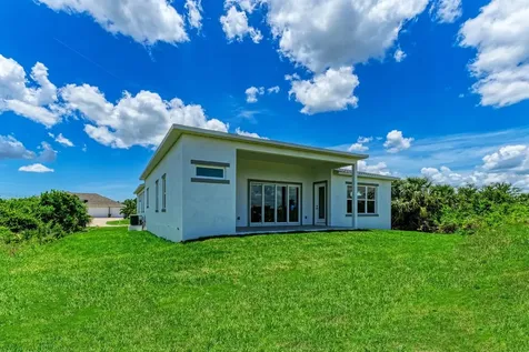 8147 Tracy Circle Port Charlotte FL 33981