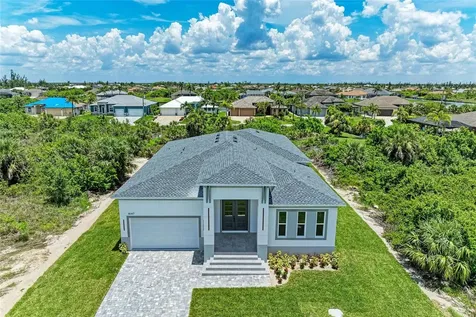 8147 Tracy Circle Port Charlotte FL 33981