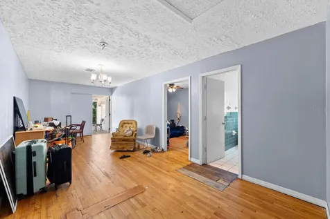 4624 N Hubert Avenue Tampa FL 33614