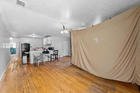 4624 N Hubert Avenue Tampa FL 33614