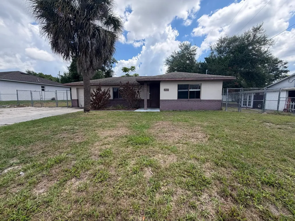 1057 Fort Smith Boulevard Deltona FL 32725