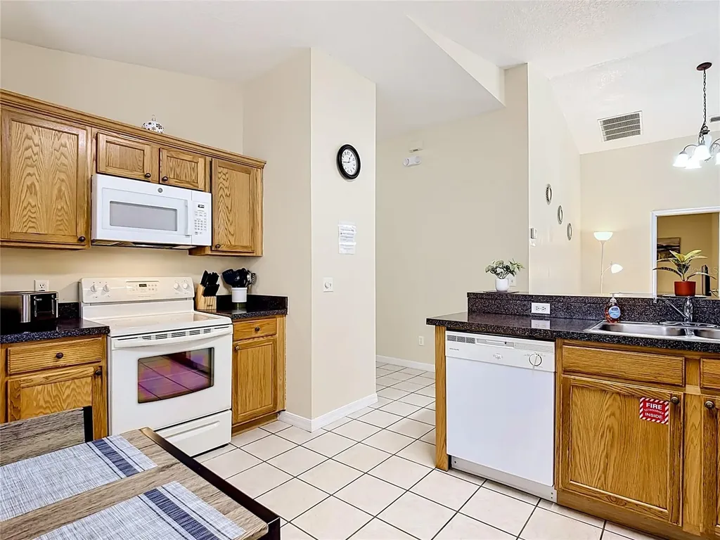 522 Sandy Ridge Drive Davenport FL 33896