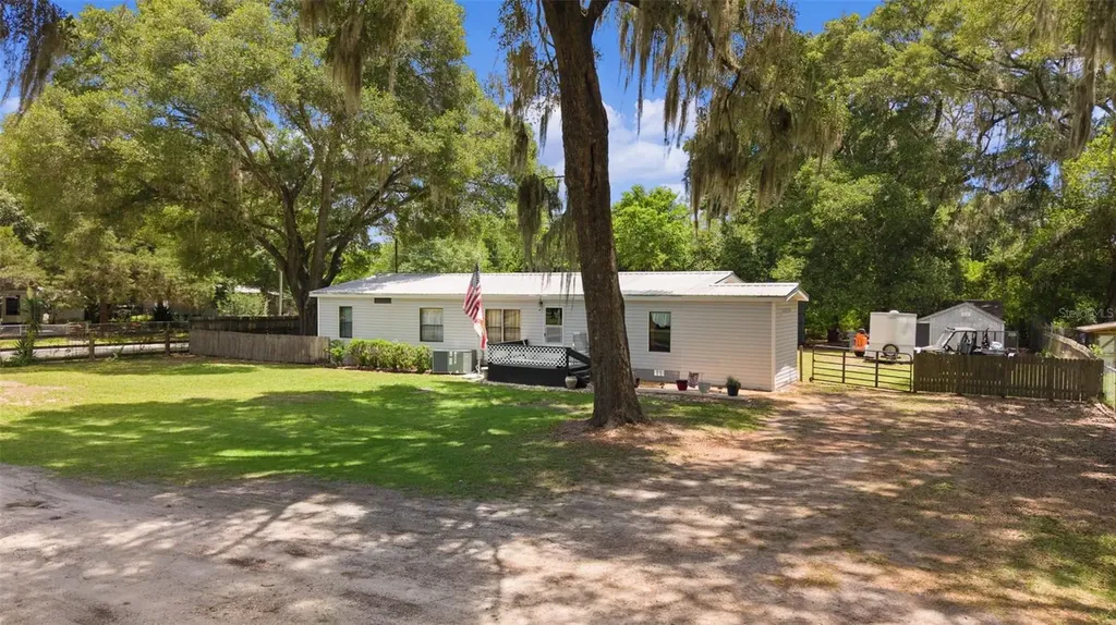 3394 SE 147th Place Summerfield FL 34491