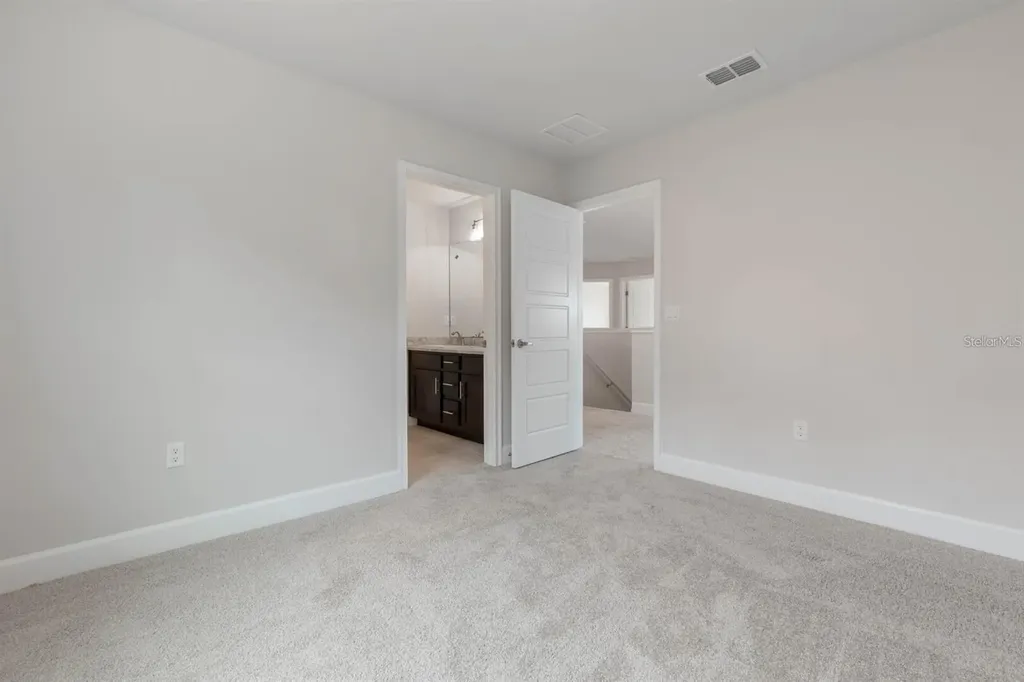 18 Renmont Place Palm Coast FL 32164