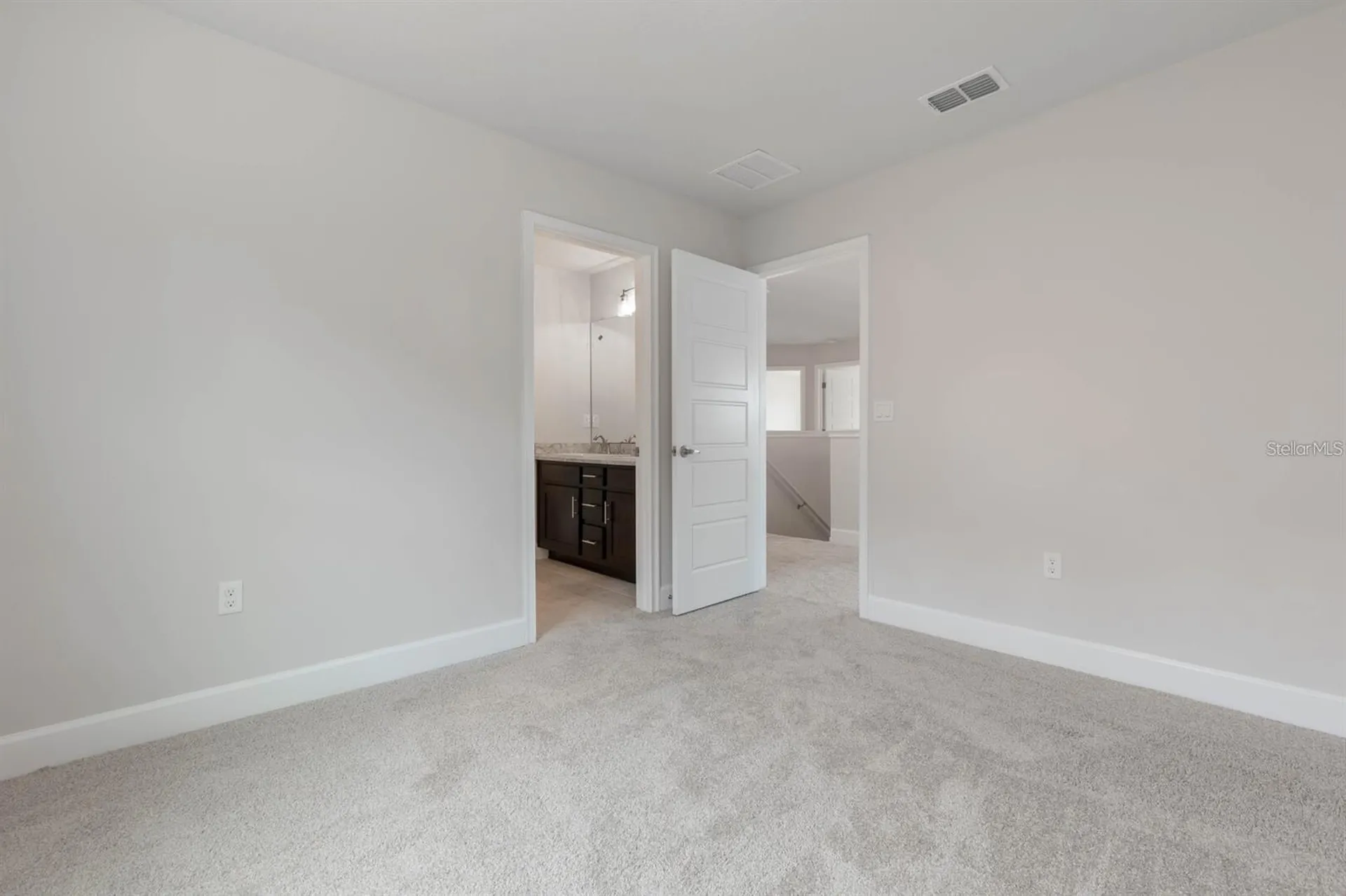 18 Renmont Place Palm Coast FL 32164