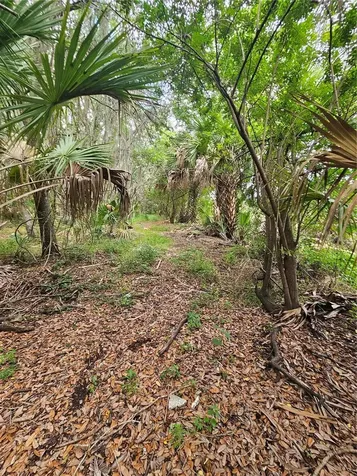 601 Howard Avenue Oviedo FL 32765