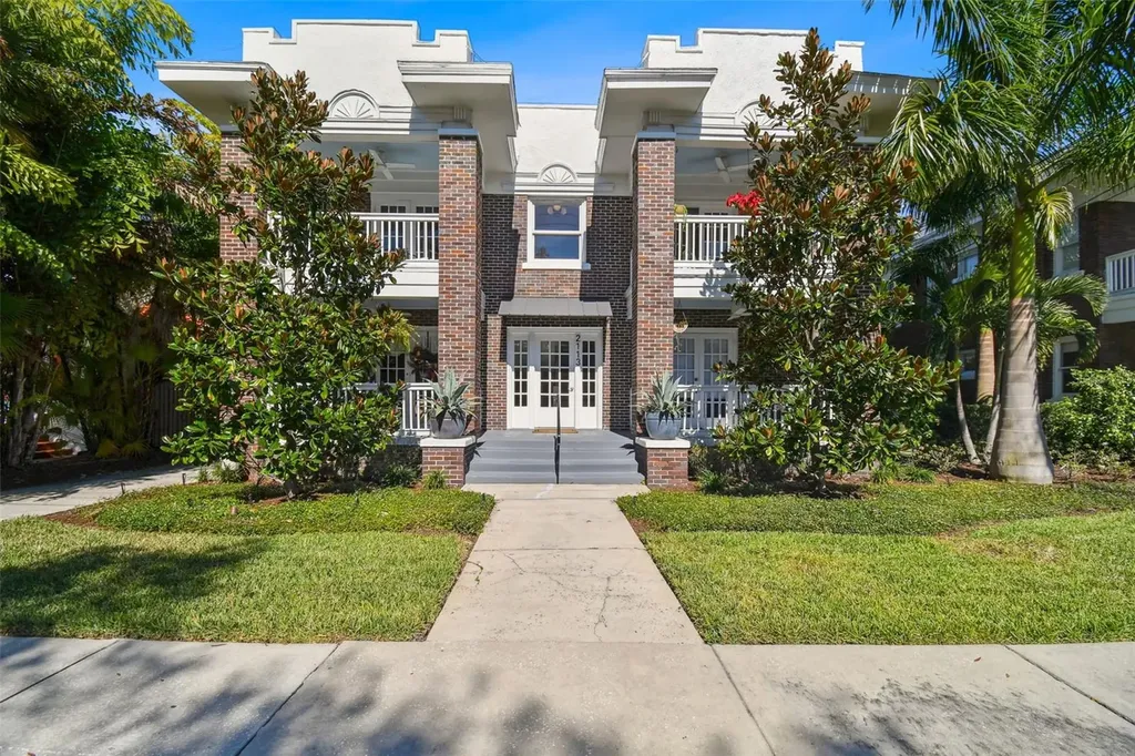 2113 W Southview Avenue Tampa FL 33606